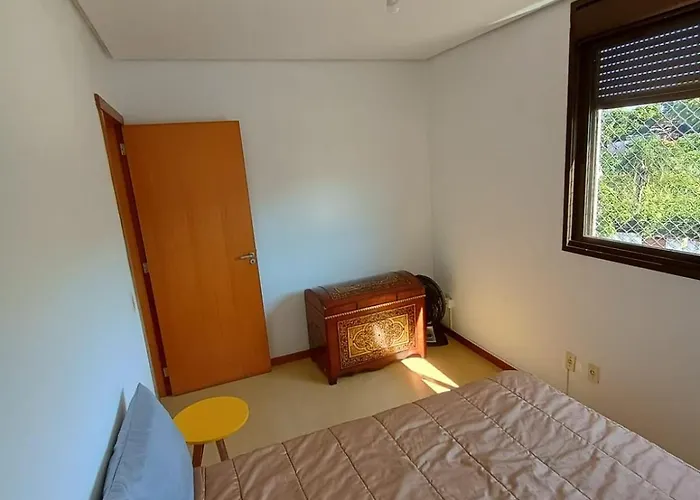 Apartamento Top-floor Apartment, Wi-fi, Free Two Car Parking *