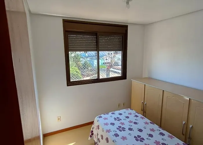 Top-floor Apartment, Wi-fi, Free Two Car Parking Apartamento *